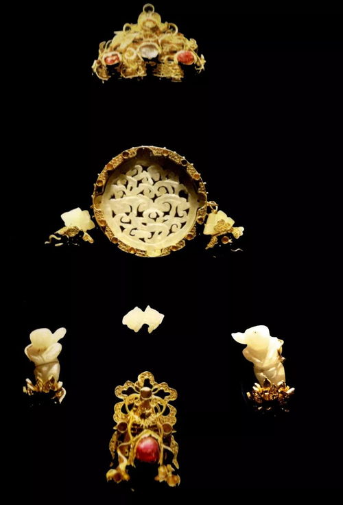 明代佩飾的題材與工藝 中國(guó)古代金銀首飾的璀璨華章